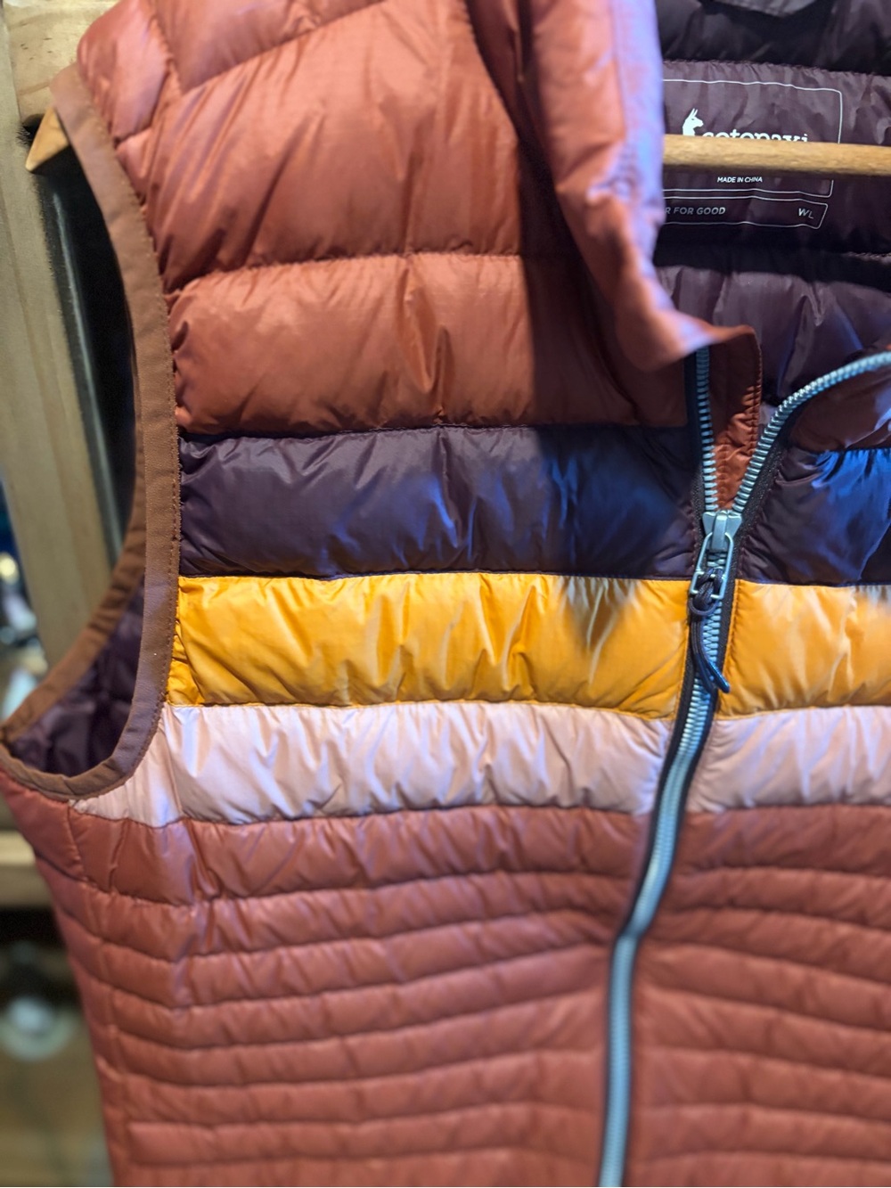 Cotopaxi Fuego Down Packable Women's Vest Size Large with Color-Block Stripes - Picture 4 of 9